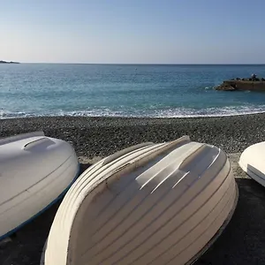 casa-felice.hotelitalianriviera.com/